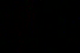 يا عشاق الحديث القذر، استعدوا لبعض الأحداث الساخنة والمشبعة بالبخار أريد أن أسمعك تتأوهين وتئينين مثل حيوان بري ونحن نمارس الحب الجميل. دعونا نتحدث عن مدى رغبتنا في بعضنا البعض ومدى رطوبة كلانا. اوه نعم حبيبي. أنت تشعر أنني بحالة جيدة جدا بداخلي